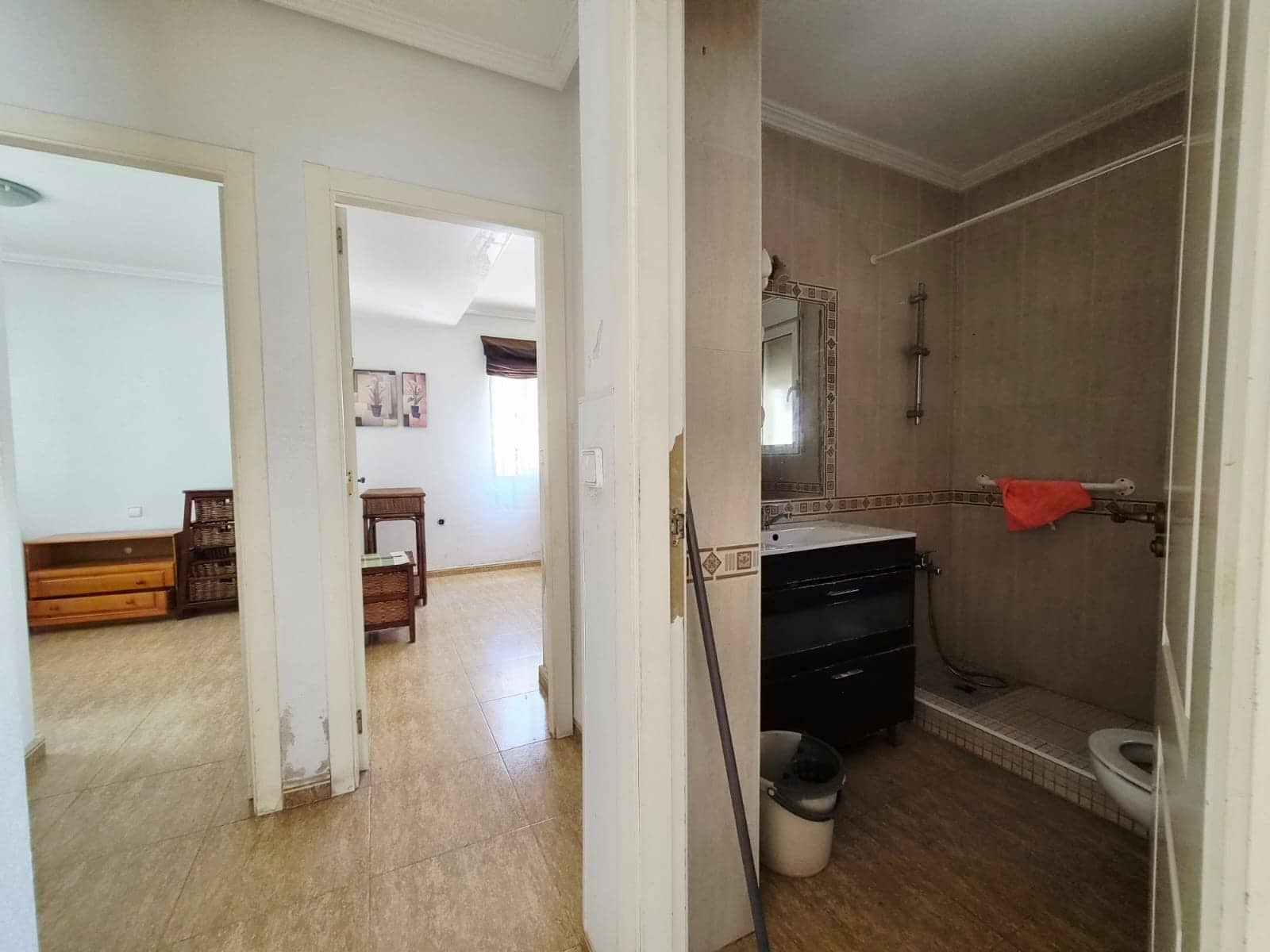 3 chambre Villa/Maison à vendre à Roldan avec piscine garage - 179 999 € (Ref: 9946923)