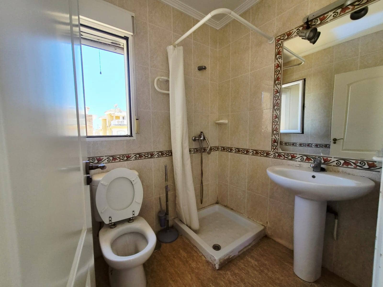 3 chambre Villa/Maison à vendre à Roldan avec piscine garage - 179 999 € (Ref: 9946923)