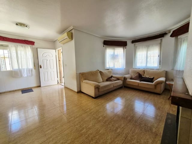 3 soverom Villa til salgs i Roldan med svømmebasseng garasje - € 179 999 (Ref: 9946923)