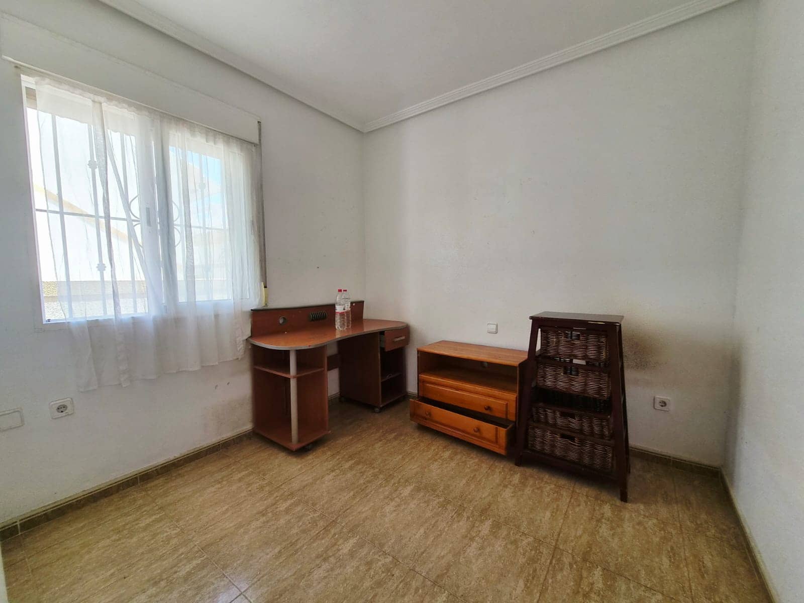 3 chambre Villa/Maison à vendre à Roldan avec piscine garage - 179 999 € (Ref: 9946923)