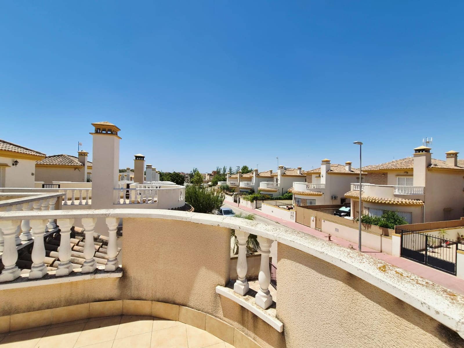 3 chambre Villa/Maison à vendre à Roldan avec piscine garage - 179 999 € (Ref: 9946923)