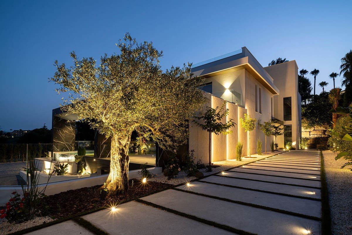 6 Zimmer Villa zu verkaufen in Benahavis mit Pool Garage - 5.950.000 € (Ref: 10073132)