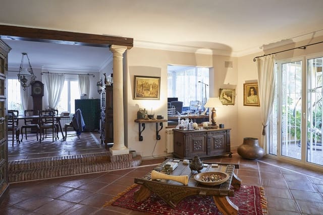 5 sypialnia Willa na sprzedaż w Golden Mile, Marbella z basenem garażem - 3 200 000 € (Ref: 10073145)