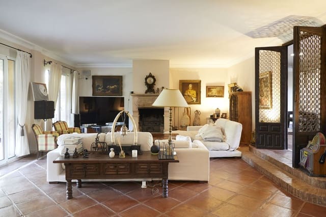 5 sypialnia Willa na sprzedaż w Golden Mile, Marbella z basenem garażem - 3 200 000 € (Ref: 10073145)