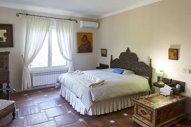 5 sypialnia Willa na sprzedaż w Golden Mile, Marbella z basenem garażem - 3 200 000 € (Ref: 10073145)