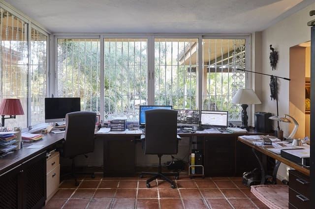 5 sypialnia Willa na sprzedaż w Golden Mile, Marbella z basenem garażem - 3 200 000 € (Ref: 10073145)
