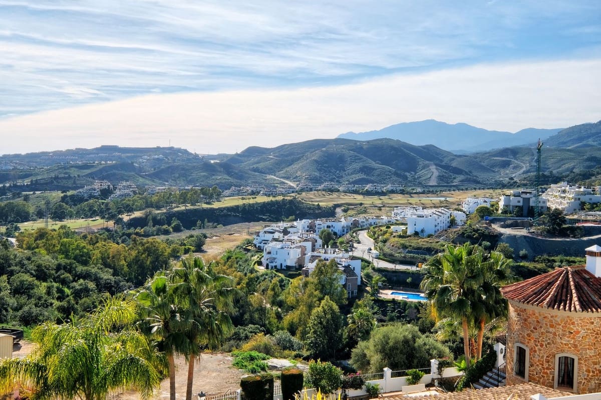 4 slaapkamer Villa te koop in Benahavis met zwembad garage - € 2.200.000 (Ref: 10073155)