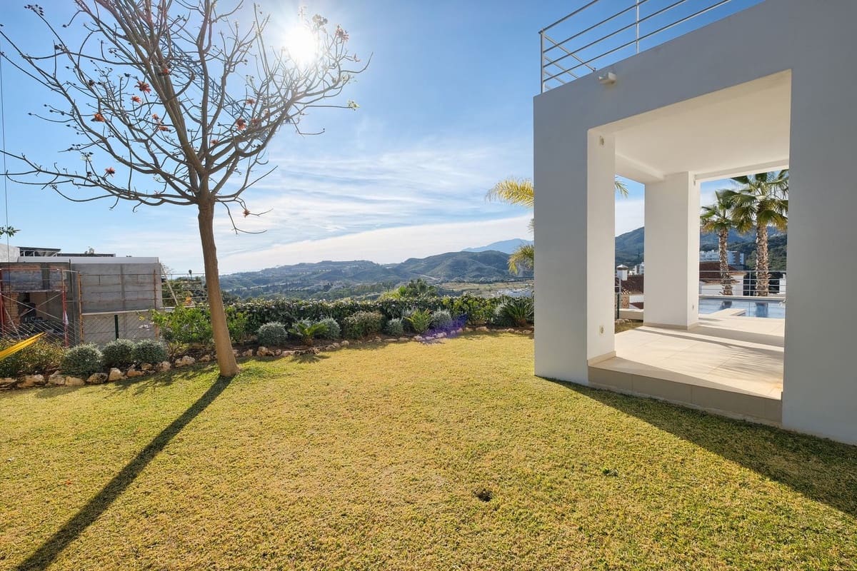 4 slaapkamer Villa te koop in Benahavis met zwembad garage - € 2.200.000 (Ref: 10073155)