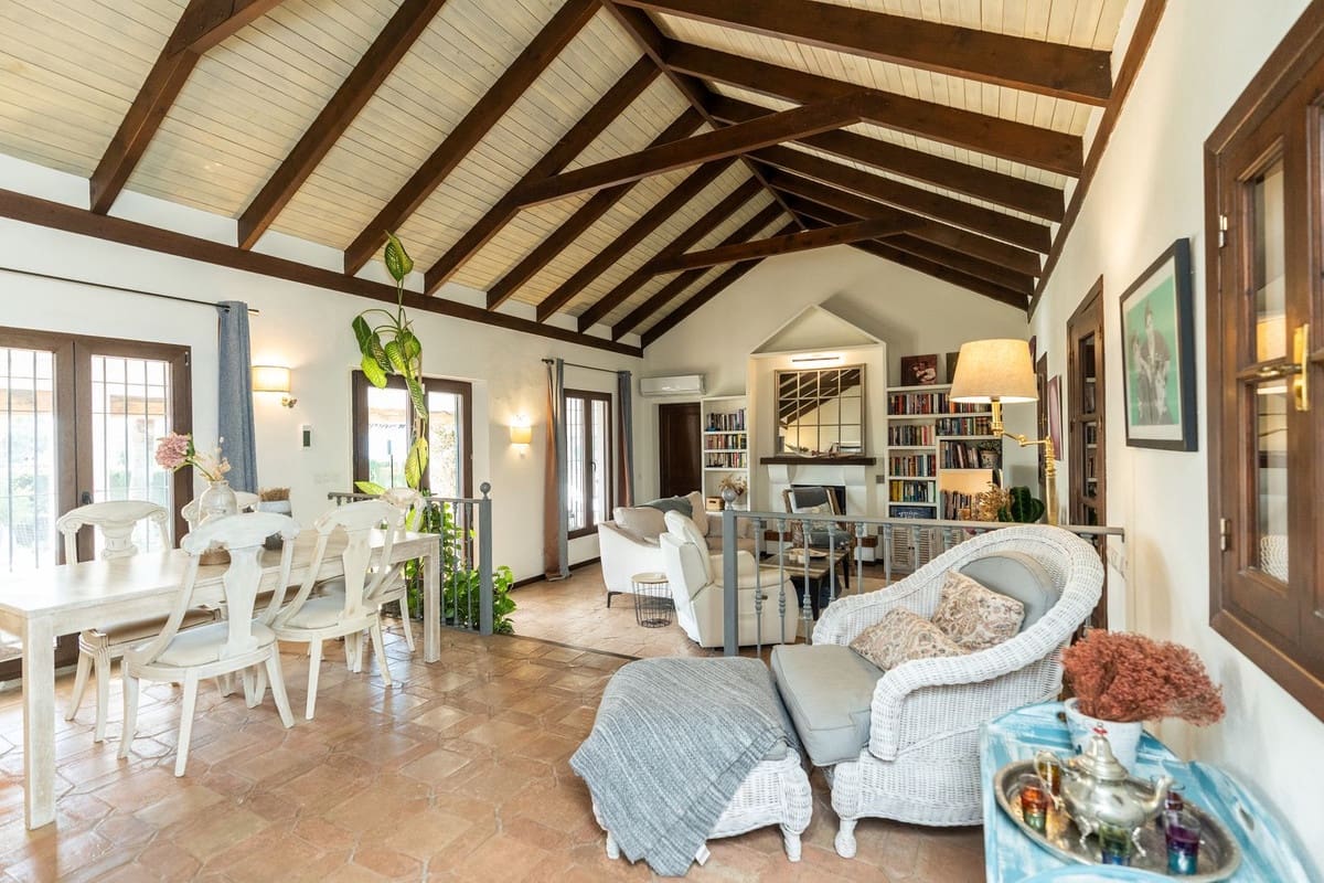 4 Zimmer Haus zu verkaufen in Estepona mit Pool Garage - 1.695.000 € (Ref: 10073156)