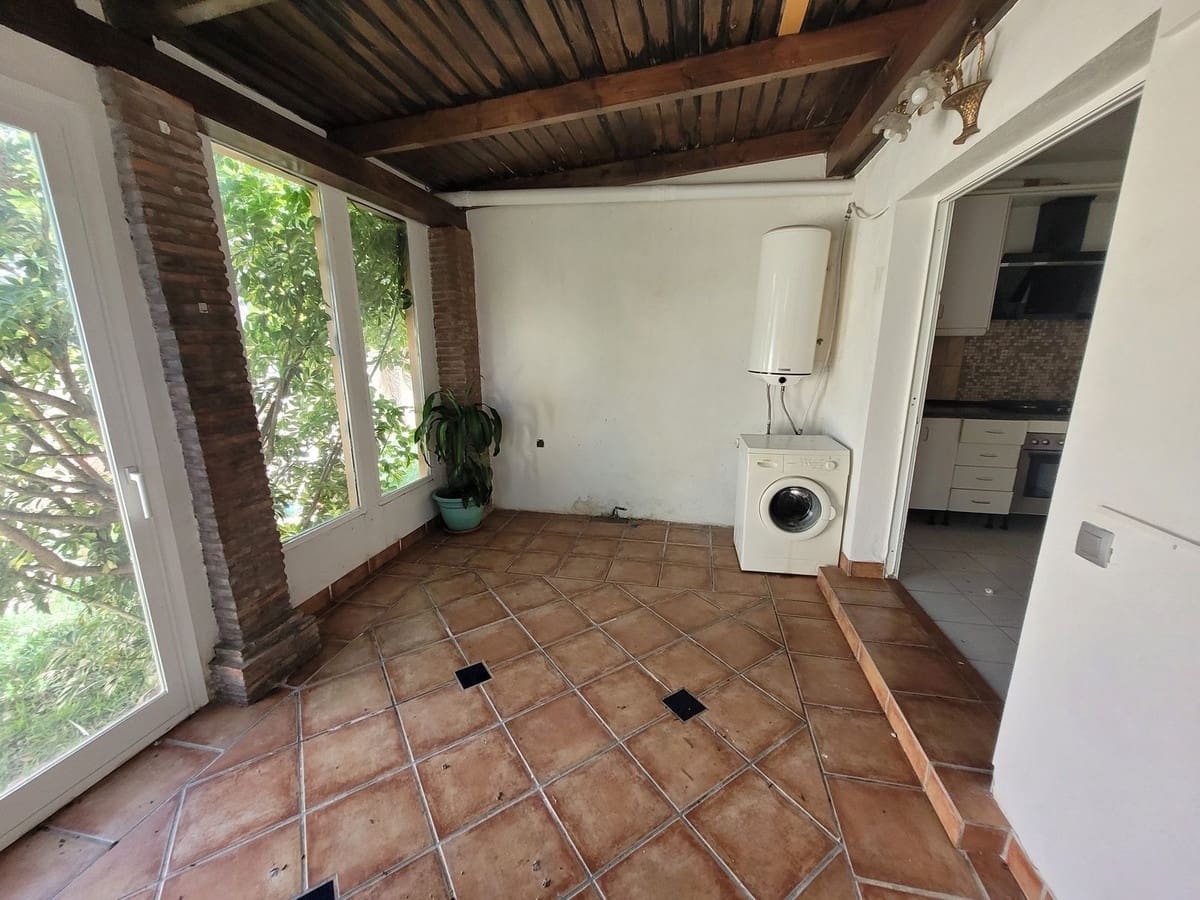 4 sovrum Villa till salu i Rio Real med garage - 920 000 € (Ref: 10073157)