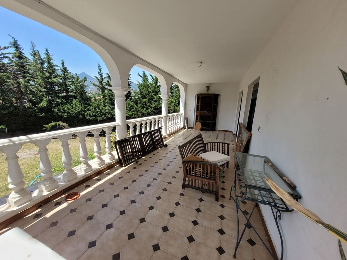 4 sovrum Villa till salu i Rio Real med garage - 920 000 € (Ref: 10073157)