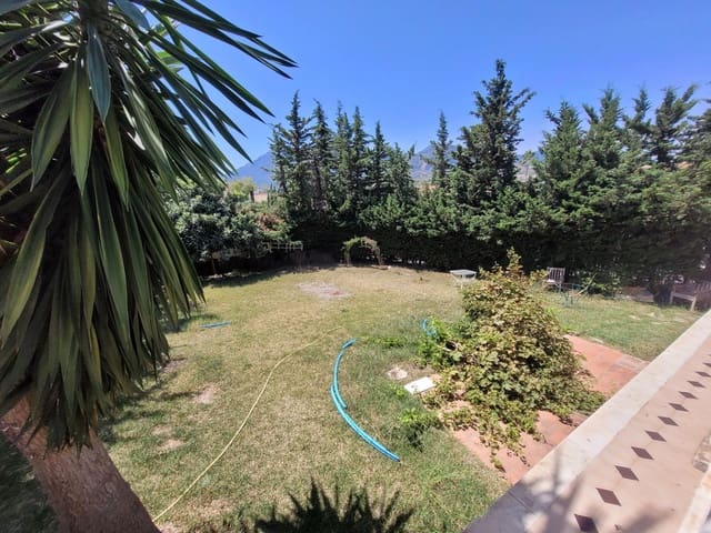 4 sovrum Villa till salu i Río Real, Marbella med garage - 920 000 € (Ref: 10073157)