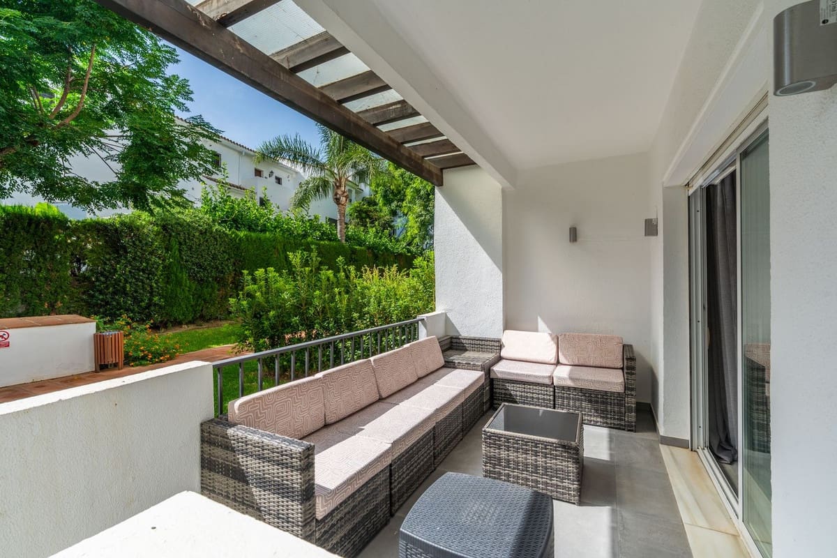 2 Zimmer Apartment zu verkaufen in Puerto Banus mit Pool Garage - 690.000 € (Ref: 10074486)
