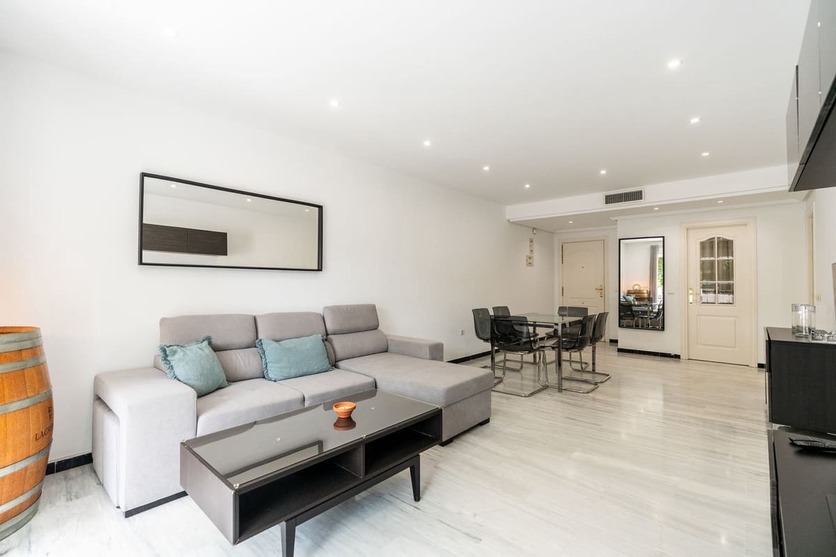 2 Zimmer Apartment zu verkaufen in Puerto Banus mit Pool Garage - 690.000 € (Ref: 10074486)