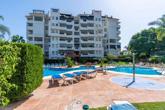 Appartement de 2 chambres à louer à Puerto Banus, Marbella avec piscine garage - 2 600 € (Ref: 10074487)