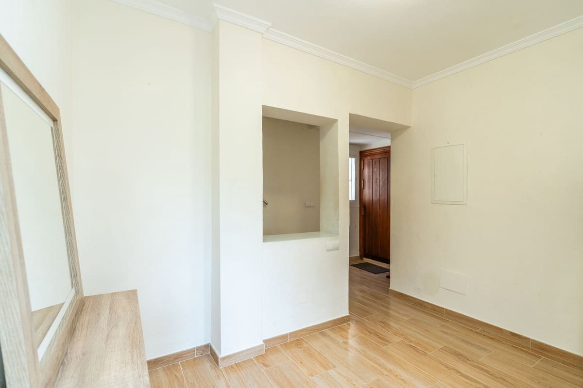 3 soverom Leilighet til salgs i Golden Mile med svømmebasseng - € 715 000 (Ref: 10118025)