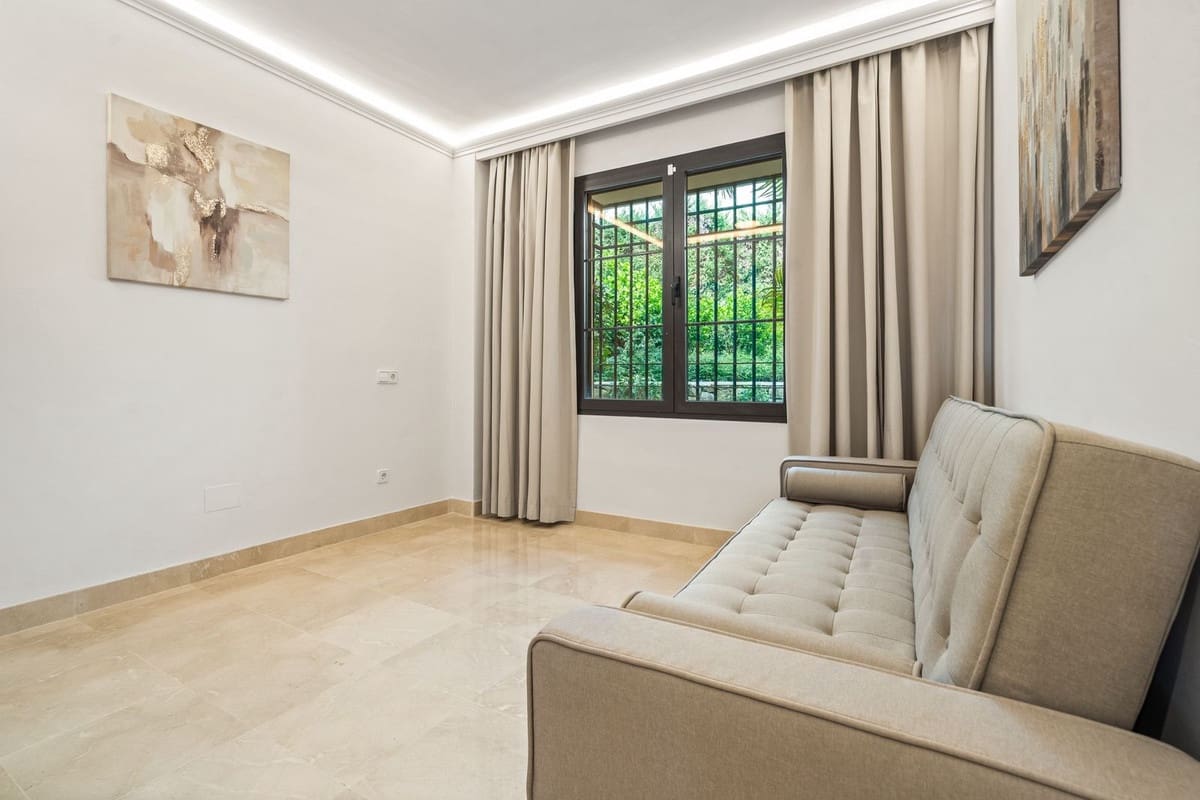 3 sovrum Lägenhet till salu i Los Arqueros med pool garage - 545 000 € (Ref: 10135160)