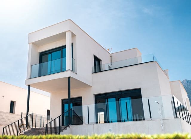 3 bedroom Villa for sale in Polop with pool - € 620,000 (Ref: 8837165)