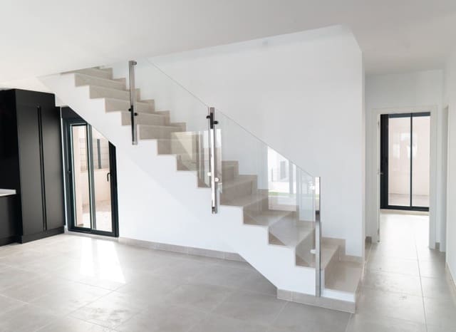 3 bedroom Villa for sale in Polop with pool - € 620,000 (Ref: 8837165)