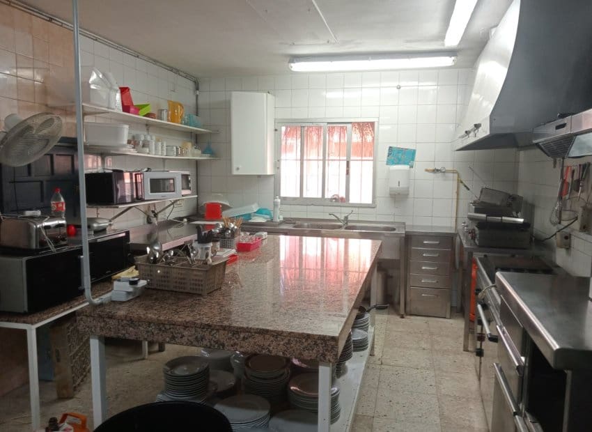 5 chambre Villa/Maison à vendre à La Nucia avec garage - 511 000 € (Ref: 8837596)