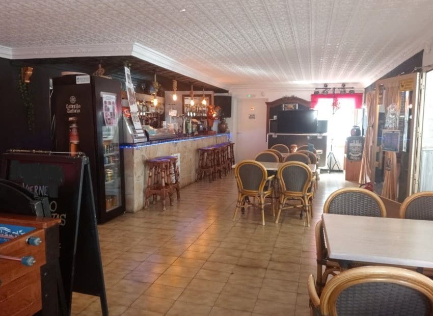 5 chambre Villa/Maison à vendre à La Nucia avec garage - 511 000 € (Ref: 8837596)