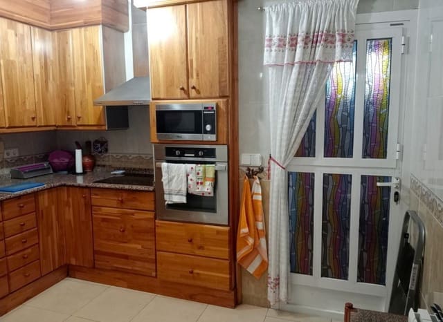 Chalet de 3 habitaciones en Pueblo - Urbanizaciones, Alfaz del Pi / L'Alfàs del Pi en venta - 365.000 € (Ref: 8837599)