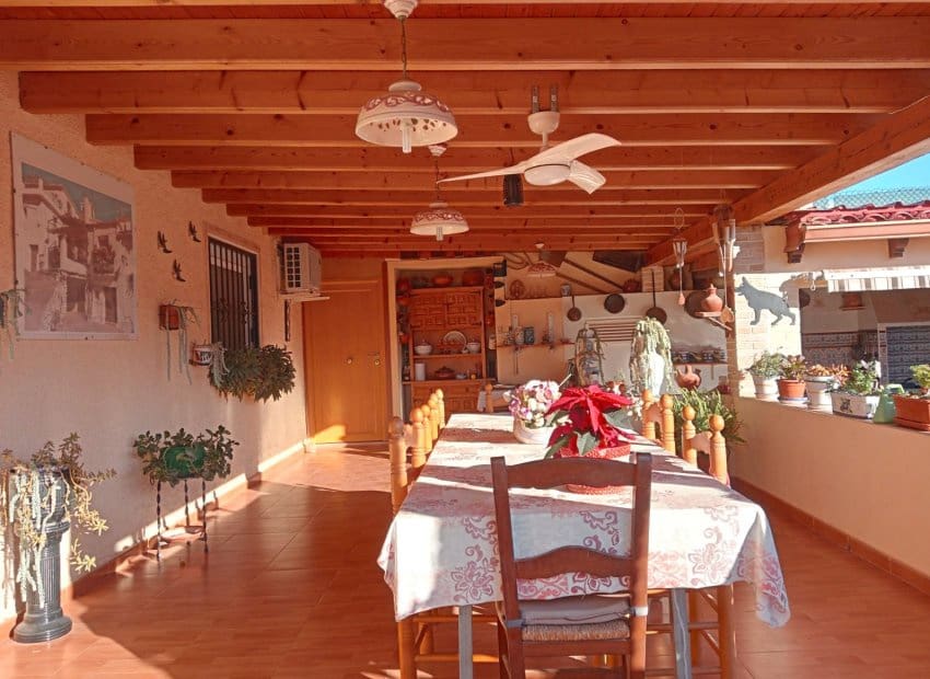 3 soveværelse Villa til salg i Alfaz del Pi / L'Alfas del Pi - € 365.000 (Ref: 8837599)