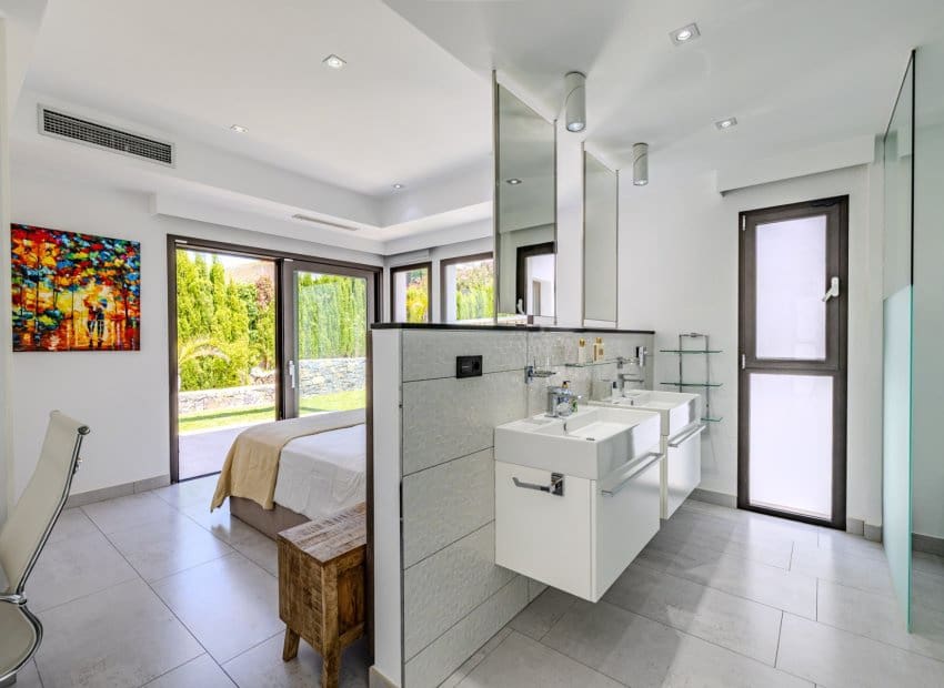 5 soveværelse Villa til salg i Javea / Xabia med swimmingpool garage - € 2.499.900 (Ref: 8837601)