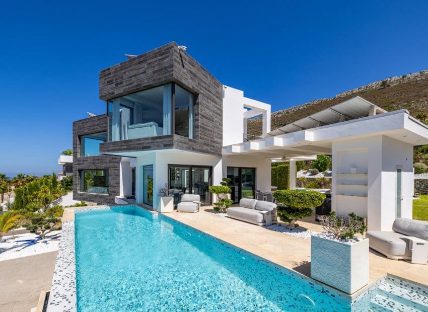 5 soveværelse Villa til salg i Javea / Xabia med swimmingpool garage - € 2.499.900 (Ref: 8837601)