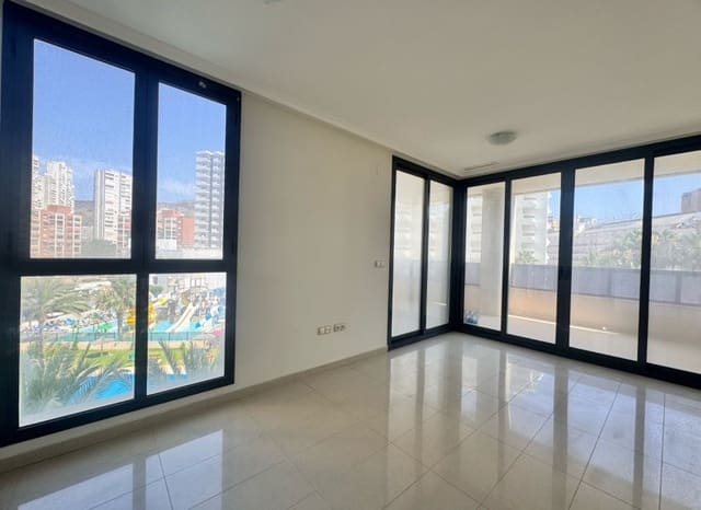 2 bedroom Apartment for sale in Playa Levante, Benidorm with pool - € 315,000 (Ref: 9100085)