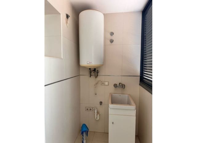 2 bedroom Apartment for sale in Playa Levante, Benidorm with pool - € 315,000 (Ref: 9100085)