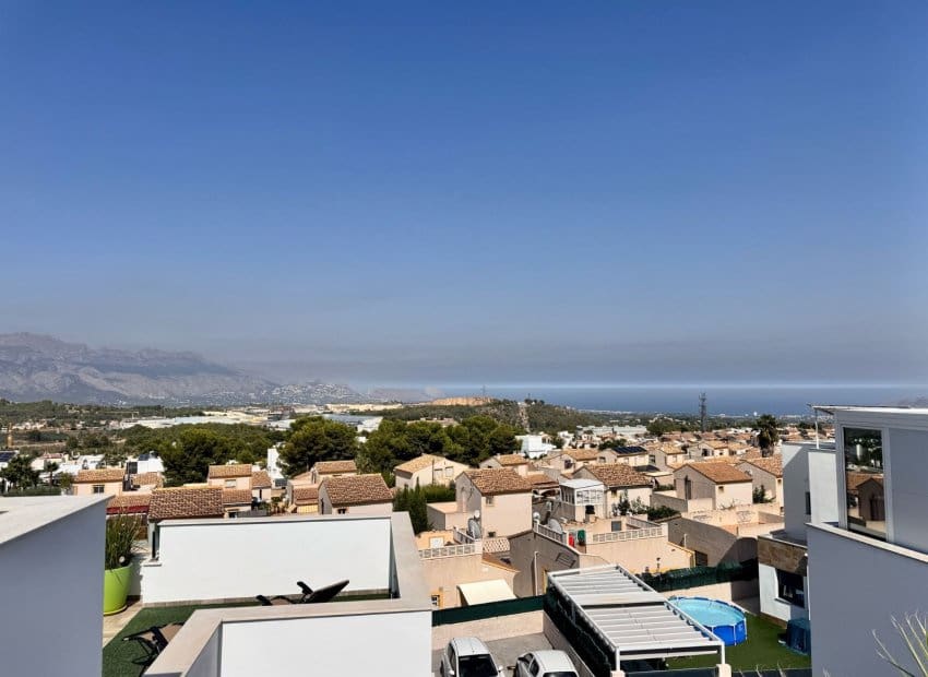 2 bedroom Townhouse for sale in Polop with pool - € 330,000 (Ref: 9175750)