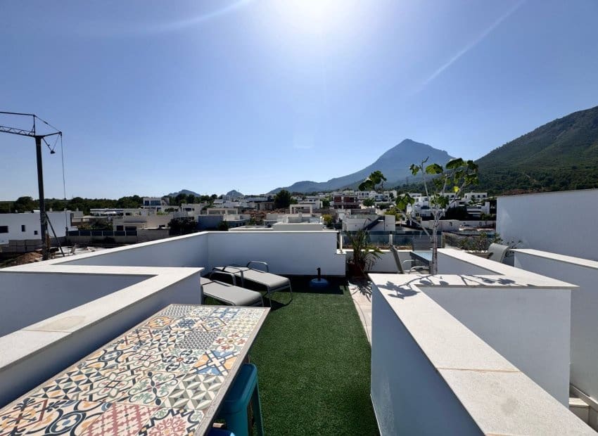 2 bedroom Townhouse for sale in Polop with pool - € 330,000 (Ref: 9175750)