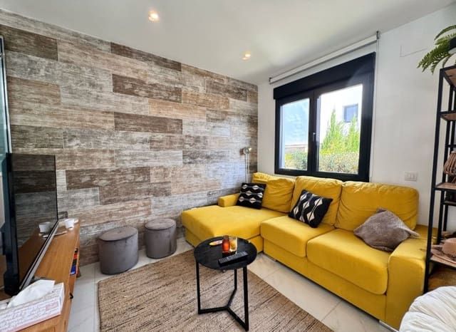 2 bedroom Townhouse for sale in Polop with pool - € 330,000 (Ref: 9175750)