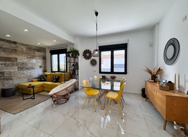 2 bedroom Townhouse for sale in Polop with pool - € 330,000 (Ref: 9175750)