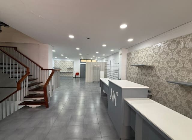 Commerciale in vendita in Tavernes de la Valldigna - 295.000 € (Rif: 9296354)