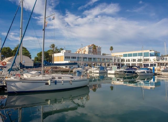 3 bedroom Townhouse for sale in El Puerto, Dénia - € 370,000 (Ref: 9332685)