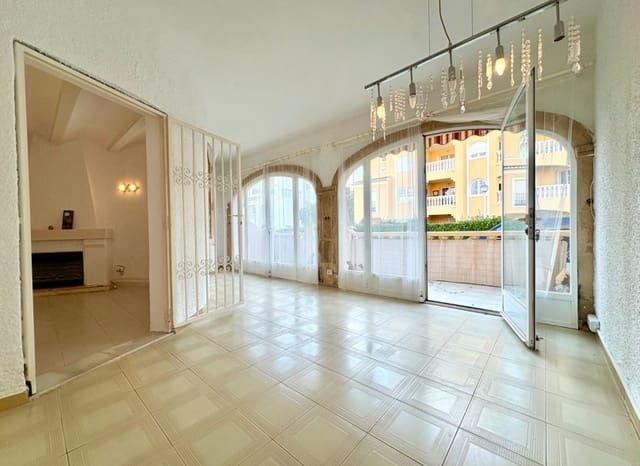 3 bedroom Townhouse for sale in El Puerto, Dénia - € 370,000 (Ref: 9332685)