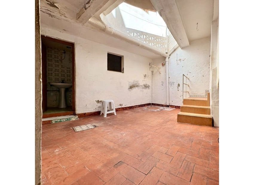 5 bedroom Townhouse for sale in Denia - € 280,000 (Ref: 9343879)