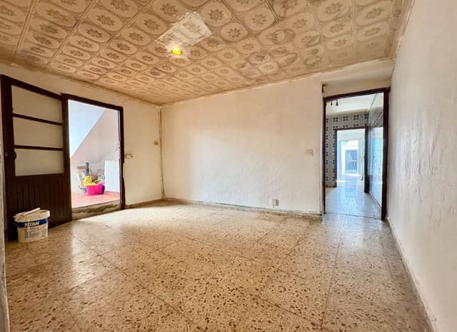 5 bedroom Townhouse for sale in Dénia - € 280,000 (Ref: 9343879)