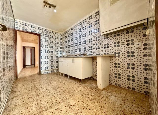 5 bedroom Townhouse for sale in Dénia - € 280,000 (Ref: 9343879)