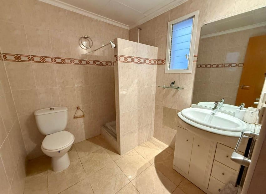 3 bedroom Apartment for sale in Denia - € 285,000 (Ref: 9467812)