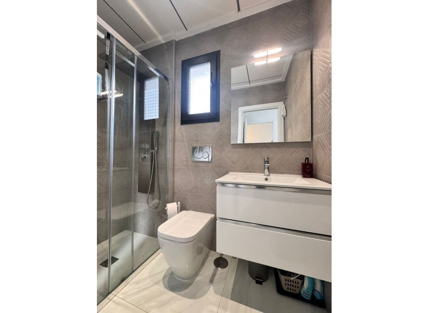 3 soveværelse Byhus til salg i Polop med swimmingpool - € 379.000 (Ref: 9547009)