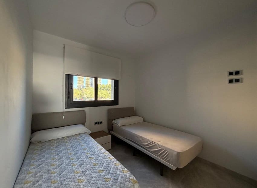 Apartamento Playa de 2 habitaciones en Benidorm en venta con piscina - 556.700 € (Ref: 9596763)