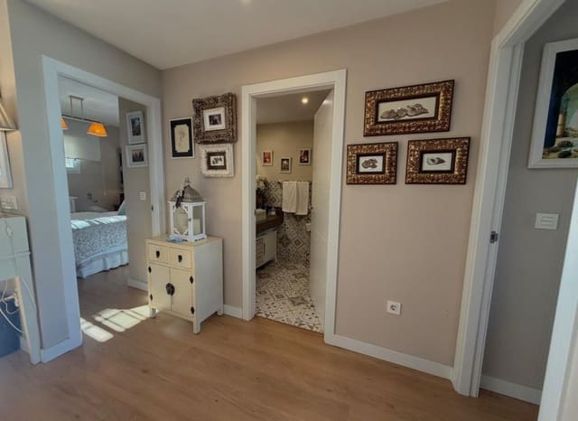 2 bedroom Beach Apartment for sale in Altea with pool garage - € 440,000 (Ref: 9611642)