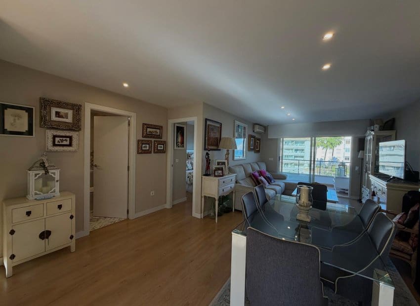 2 bedroom Beach Apartment for sale in Altea with pool garage - € 440,000 (Ref: 9611642)