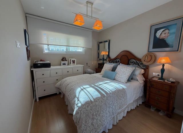 2 bedroom Beach Apartment for sale in Altea with pool garage - € 440,000 (Ref: 9611642)