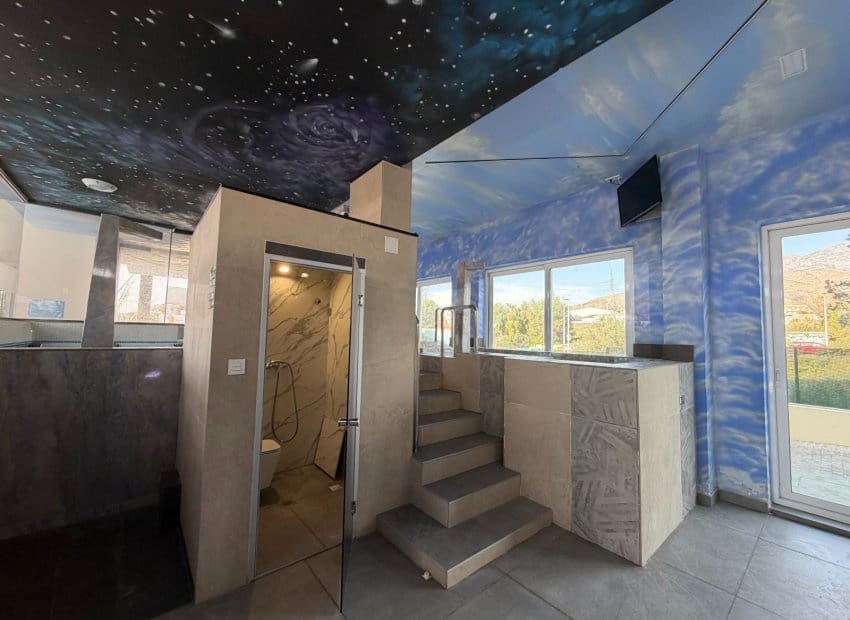 Apartamento de 2 habitaciones en Cala de Finestrat en venta con piscina - 275.000 € (Ref: 9642480)