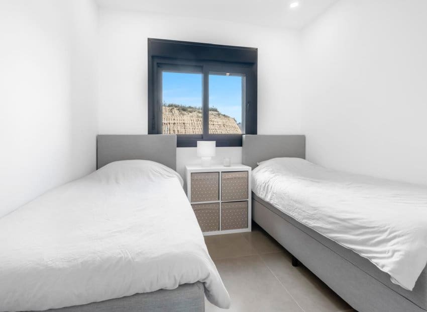 2 sovrum Strandlägenhet till salu i Benidorm med pool - 583 000 € (Ref: 9665206)