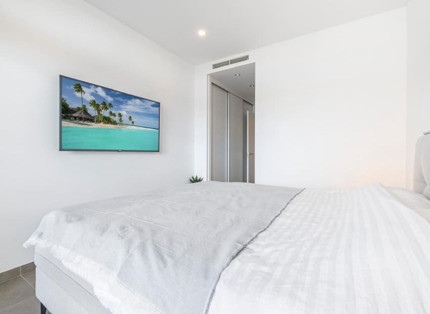 2 sovrum Strandlägenhet till salu i Benidorm med pool - 583 000 € (Ref: 9665206)